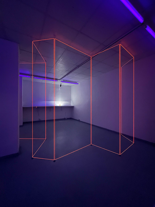 Annika Hippler | Sector Border